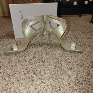 CHARLES DAVID ICON MINT SNAKE SANDAL 7.5